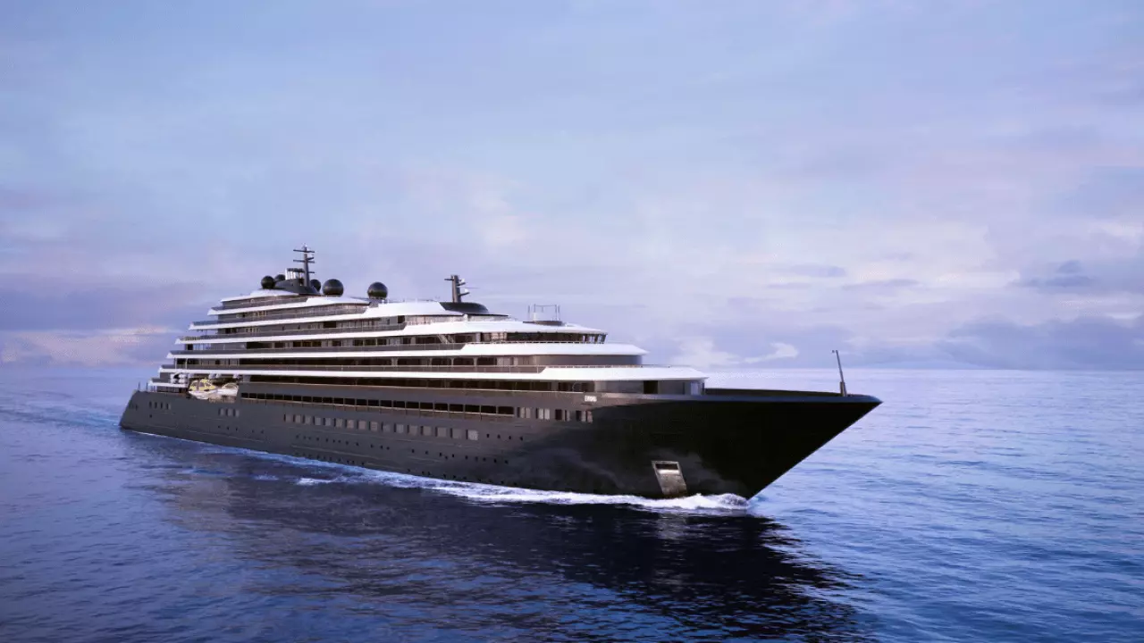 Ritz-Carlton Yacht