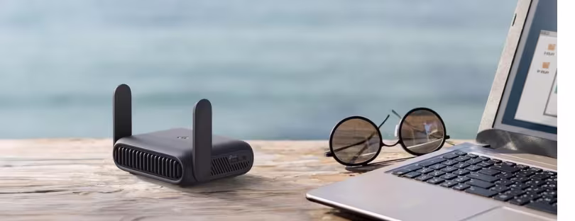 Wi-Fi 7 travel router